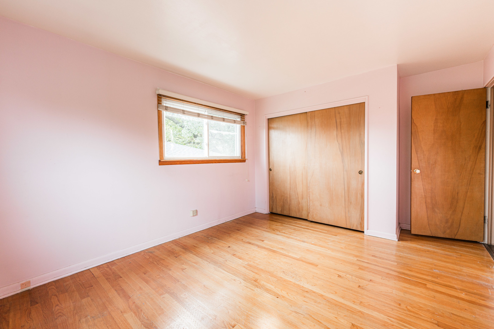 435 E Park Avenue, Elmhurst, IL 60126