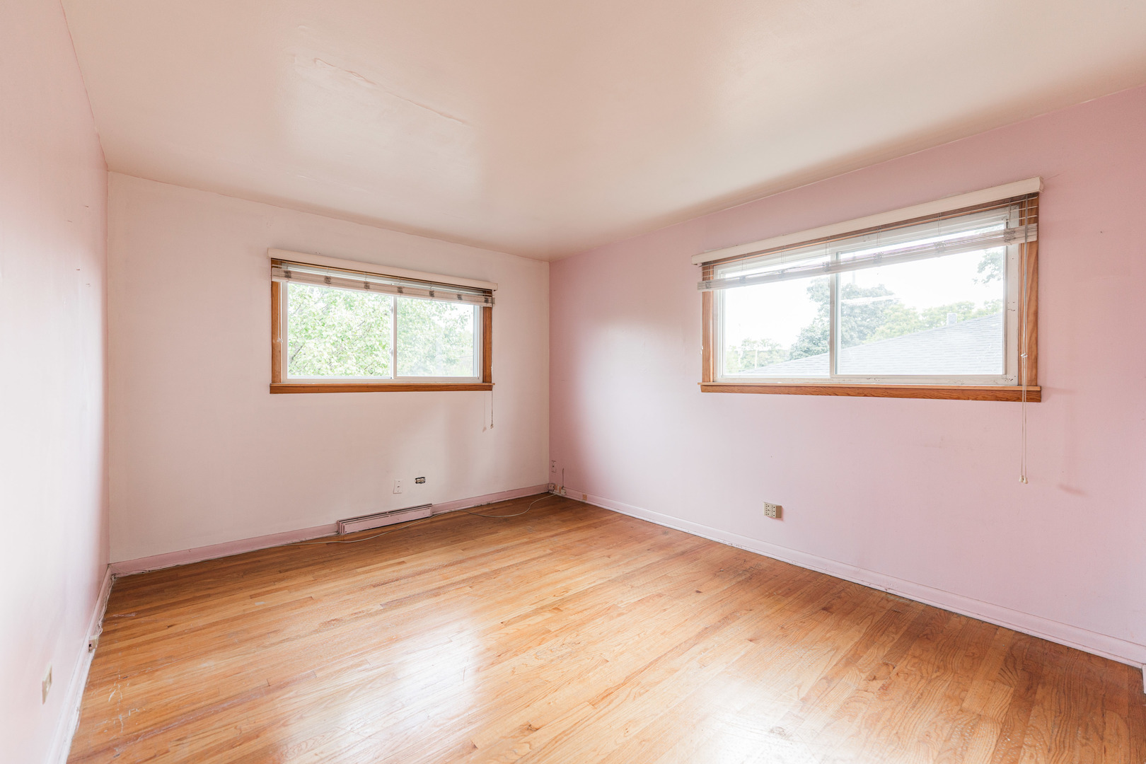 435 E Park Avenue, Elmhurst, IL 60126
