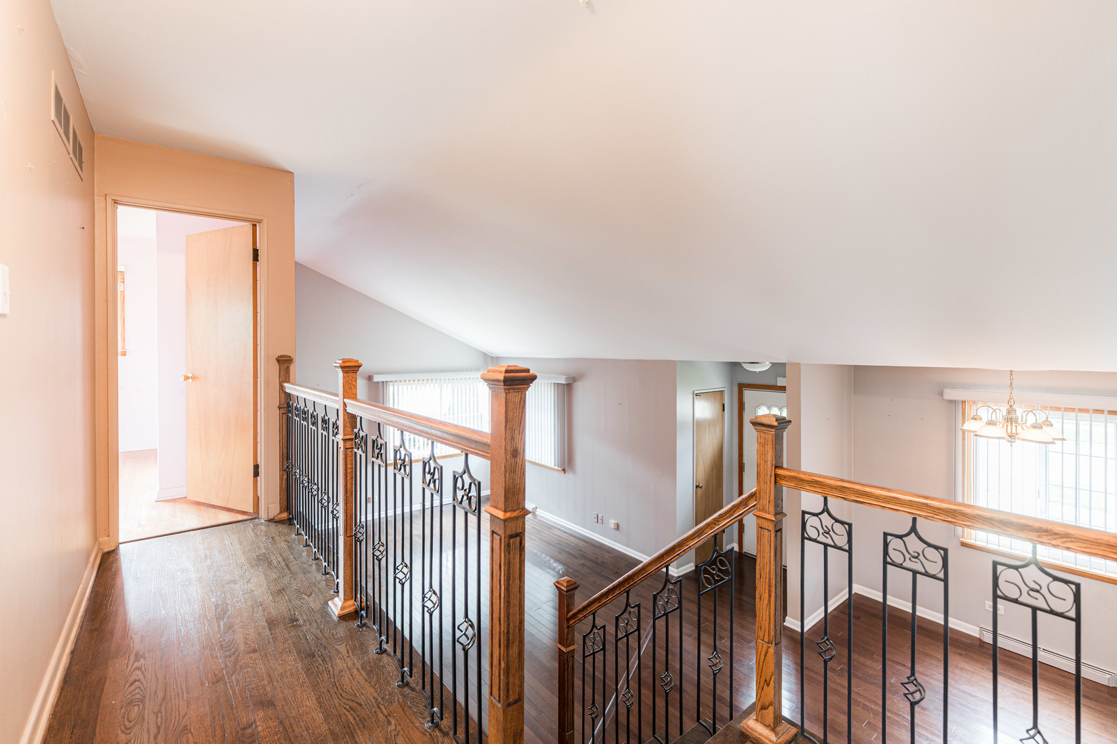 435 E Park Avenue, Elmhurst, IL 60126