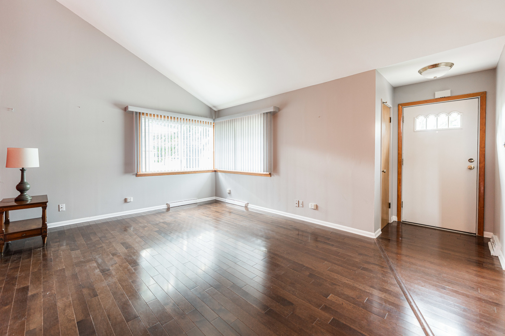 435 E Park Avenue, Elmhurst, IL 60126