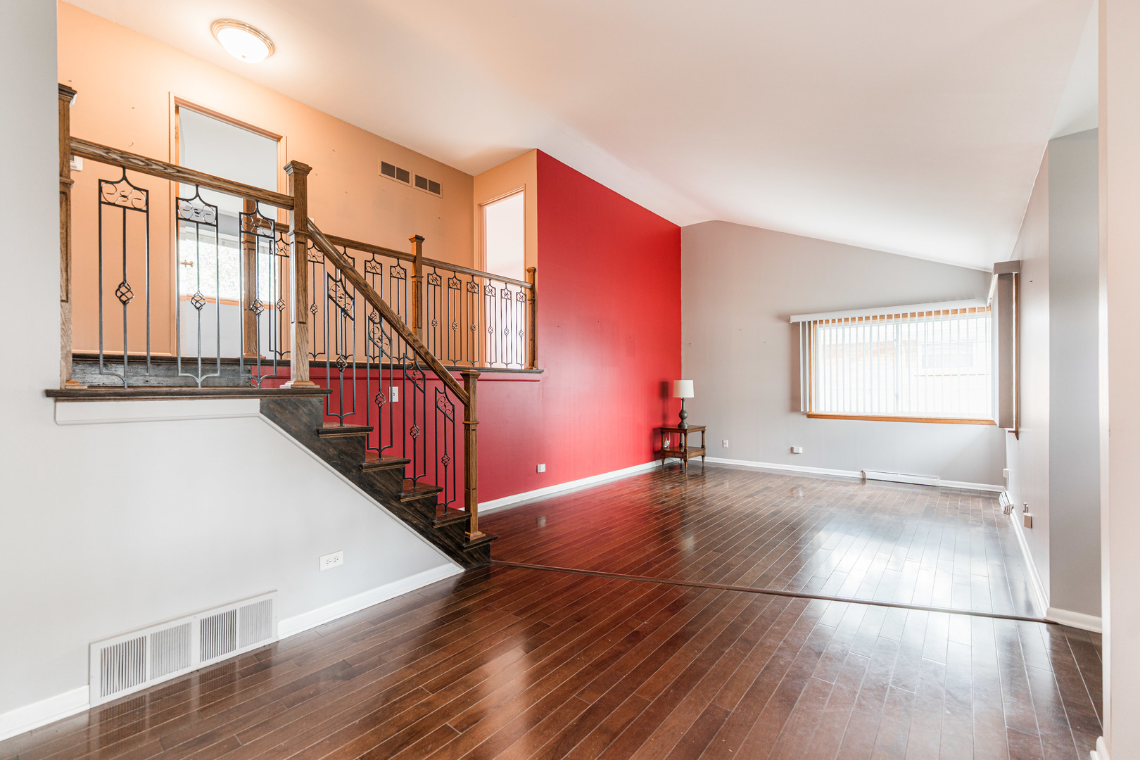 435 E Park Avenue, Elmhurst, IL 60126