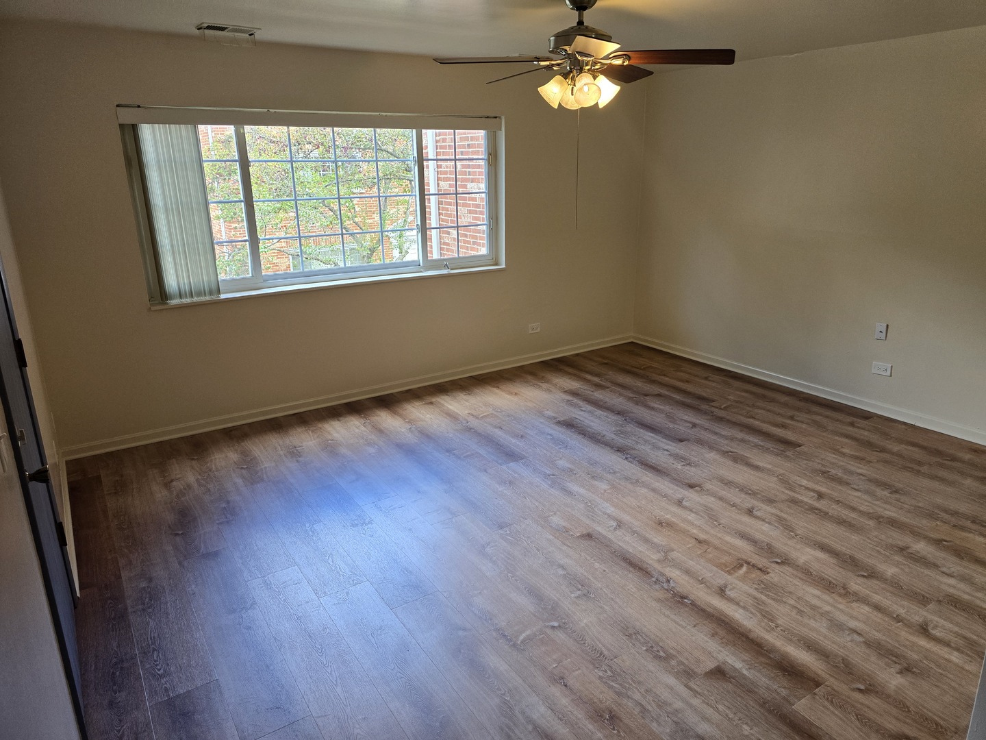 6882 W Touhy Avenue #D, Niles, IL 60714