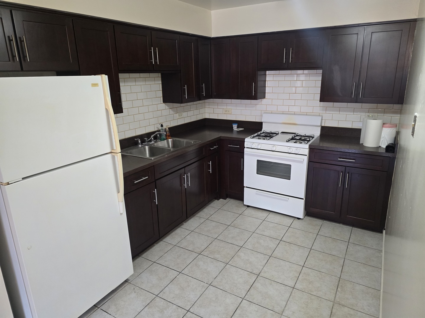 6882 W Touhy Avenue #D, Niles, IL 60714