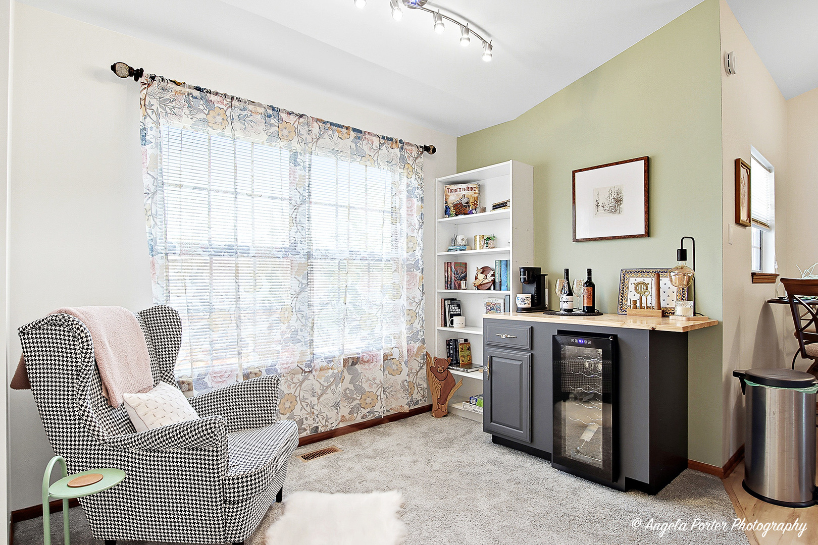 911 Ann Arbor Lane #25-3, Vernon Hills, IL 60061