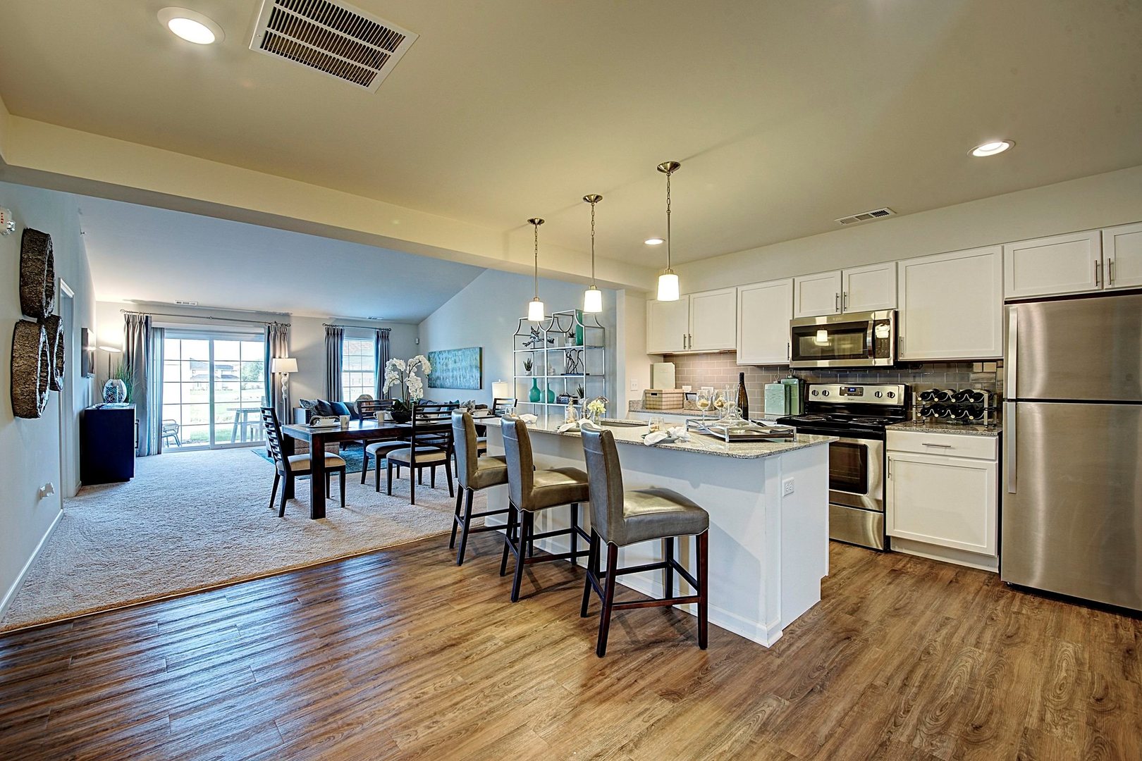 4205 Pond Willow Road, Naperville, IL 60564