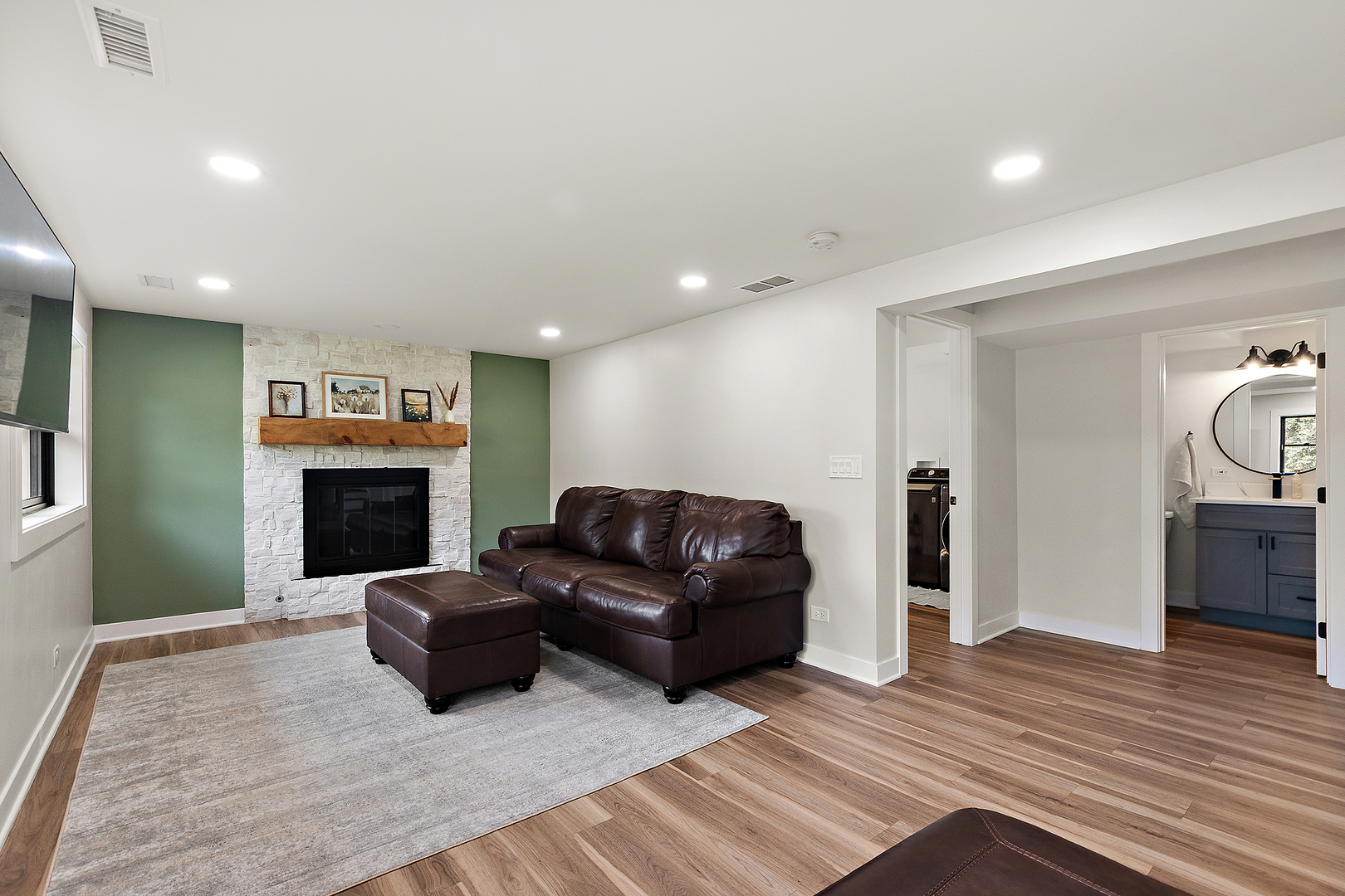 8547 HARVEST Lane, Darien, IL 60561