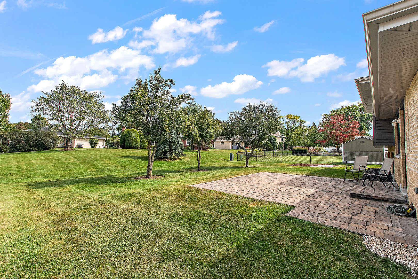 8547 HARVEST Lane, Darien, IL 60561