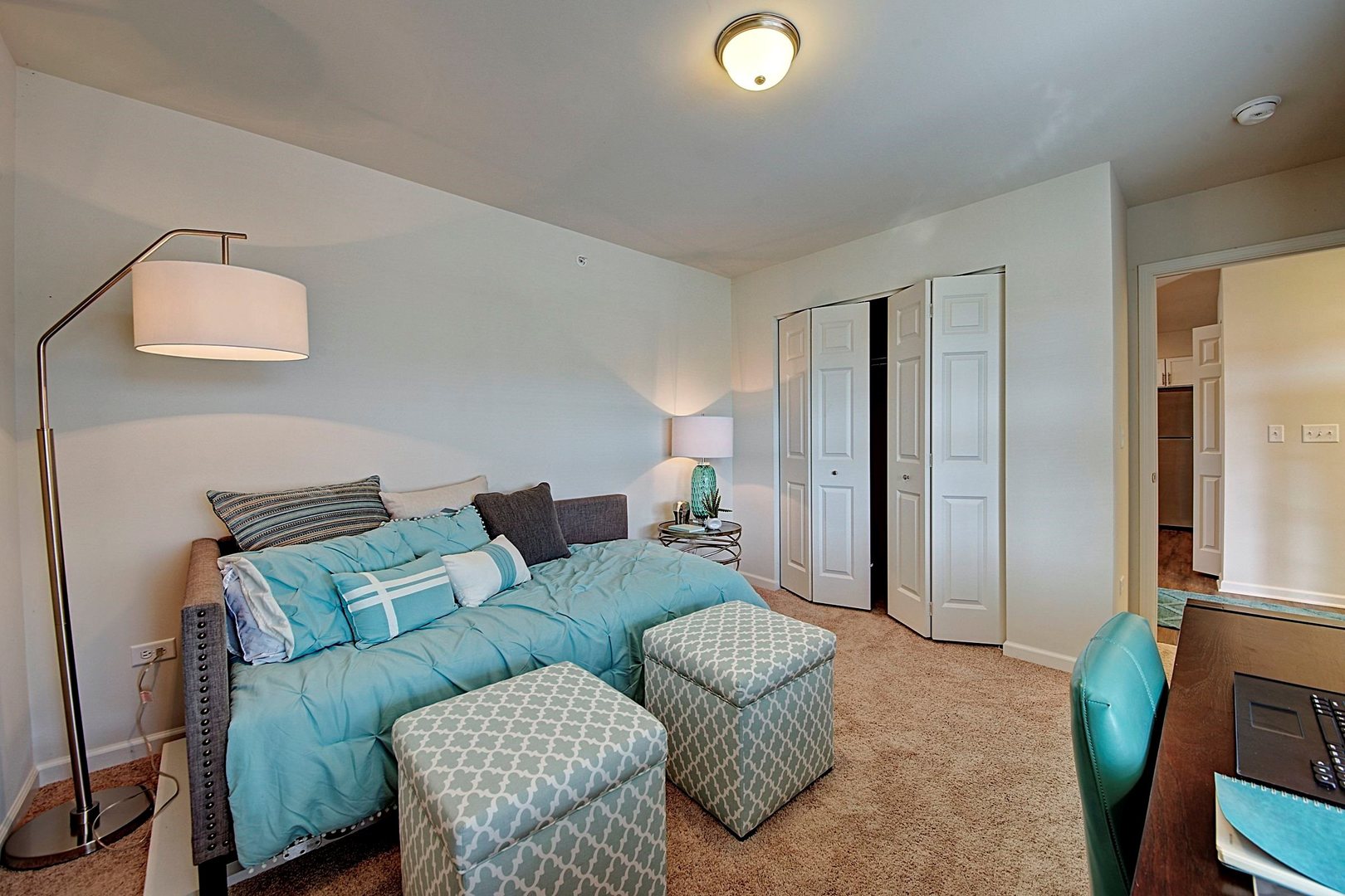 4221 Pond Willow Road, Naperville, IL 60564