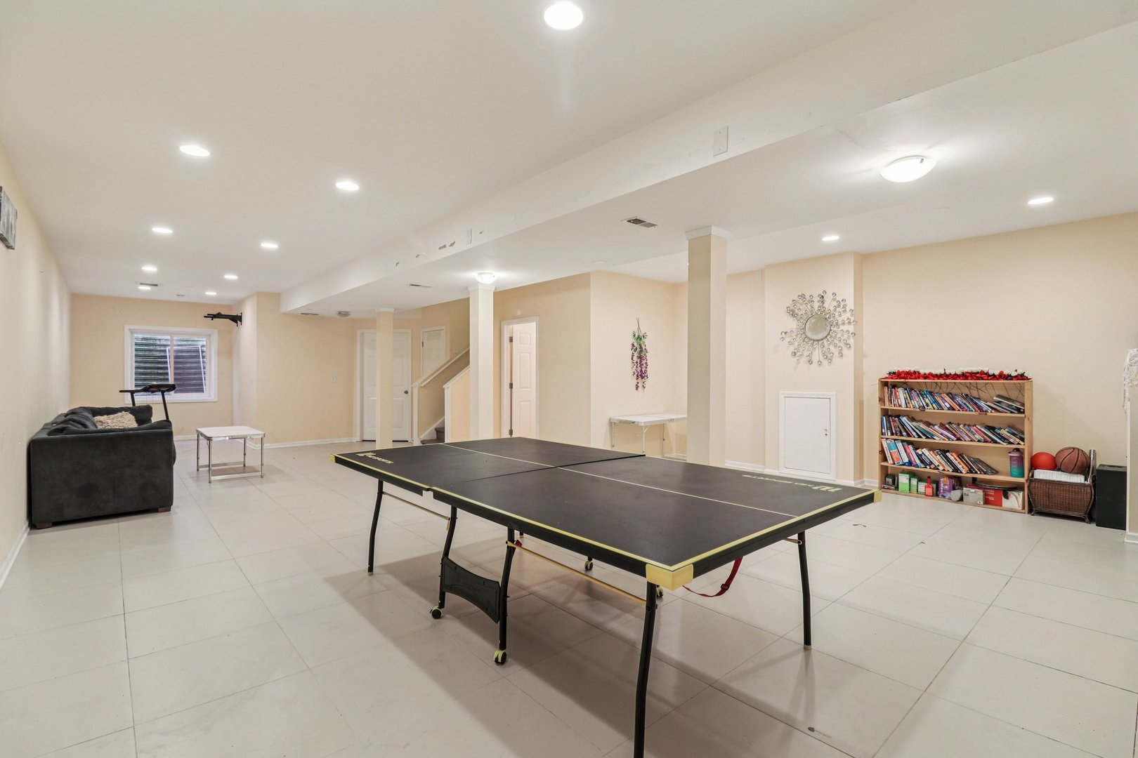 8 Forsythia Court, Bolingbrook, IL 60490