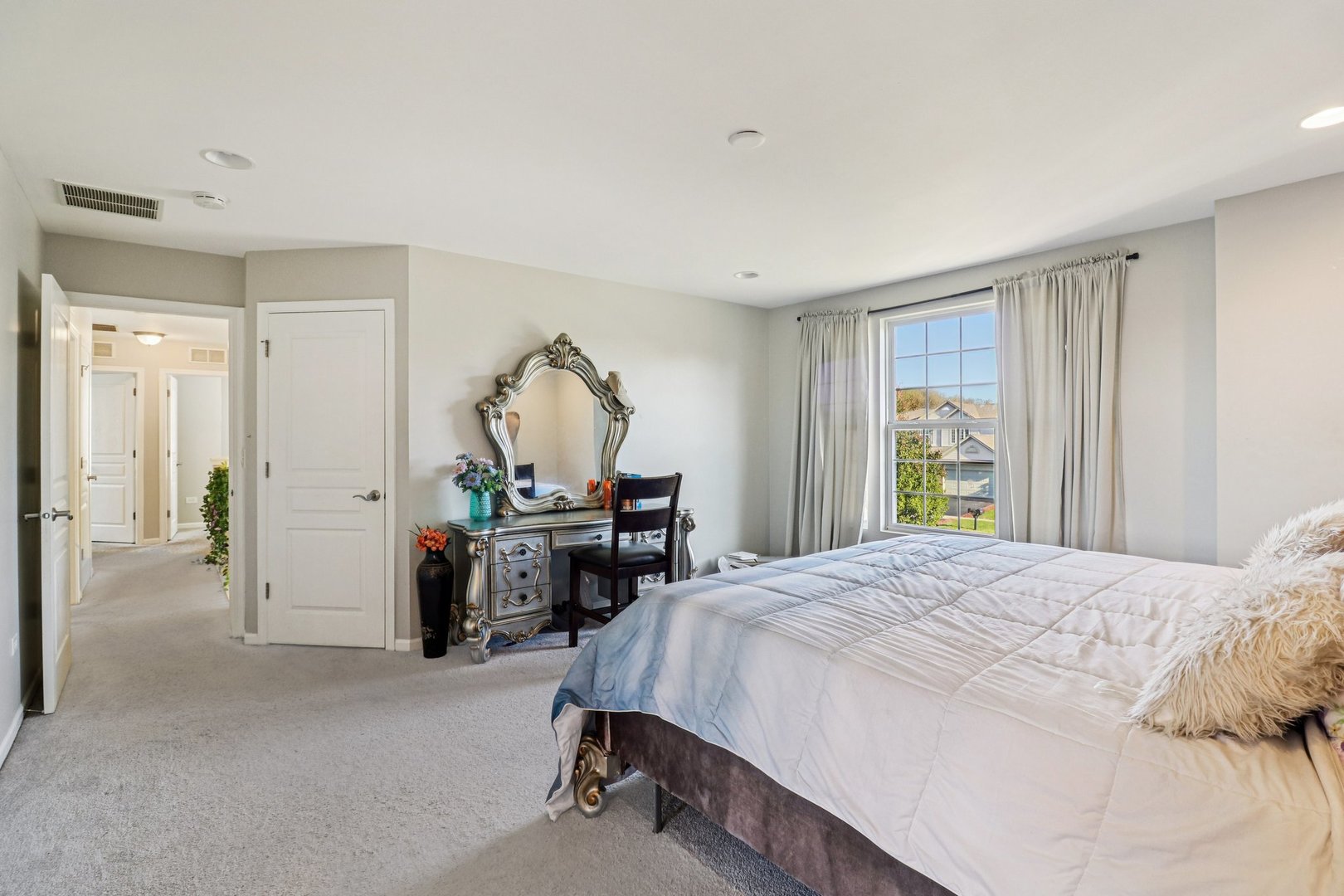 8 Forsythia Court, Bolingbrook, IL 60490