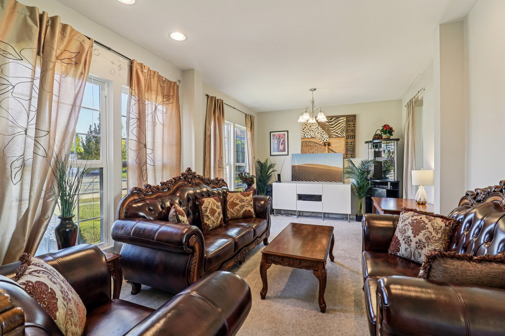 8 Forsythia Court, Bolingbrook, IL 60490