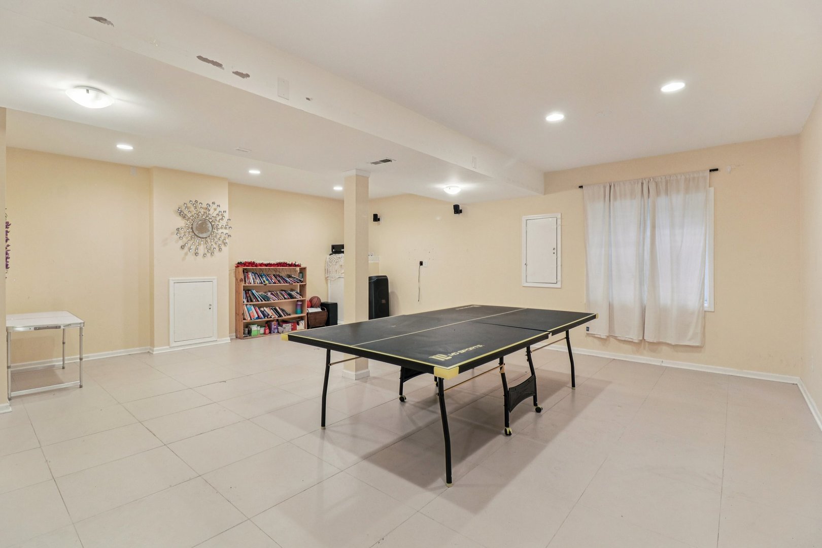 8 Forsythia Court, Bolingbrook, IL 60490