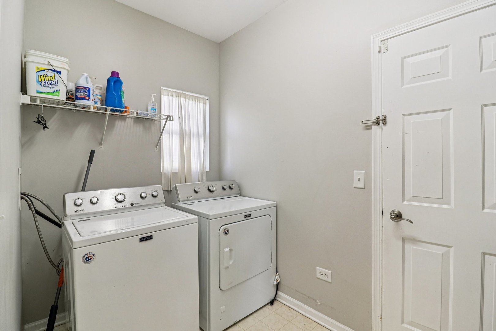 8 Forsythia Court, Bolingbrook, IL 60490