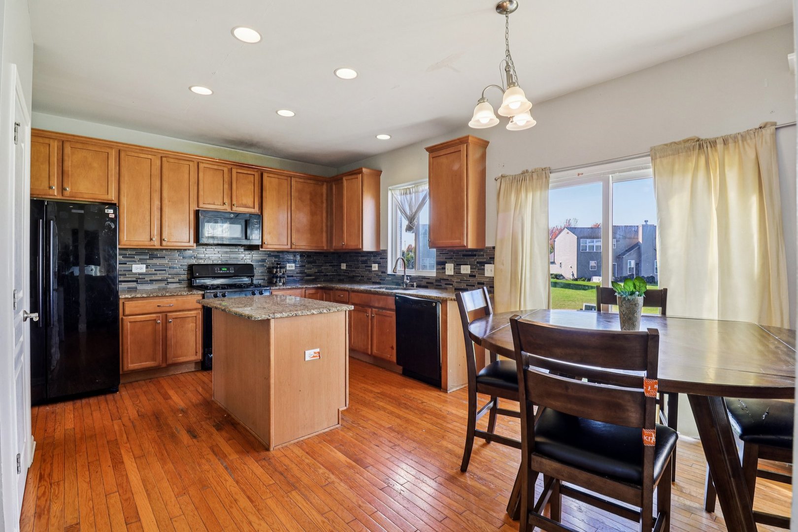 8 Forsythia Court, Bolingbrook, IL 60490