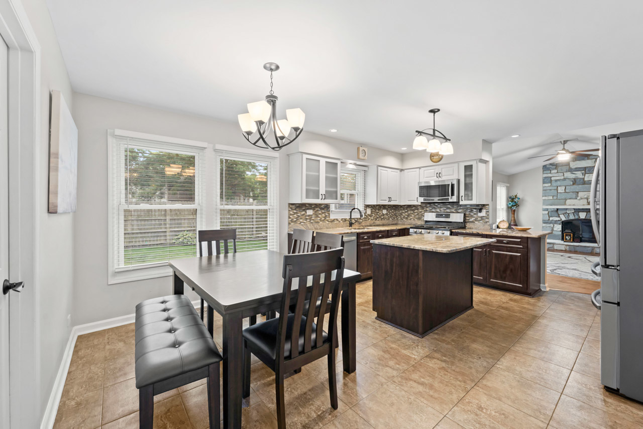 1845 Maryland Drive, Elk Grove Village, IL 60007