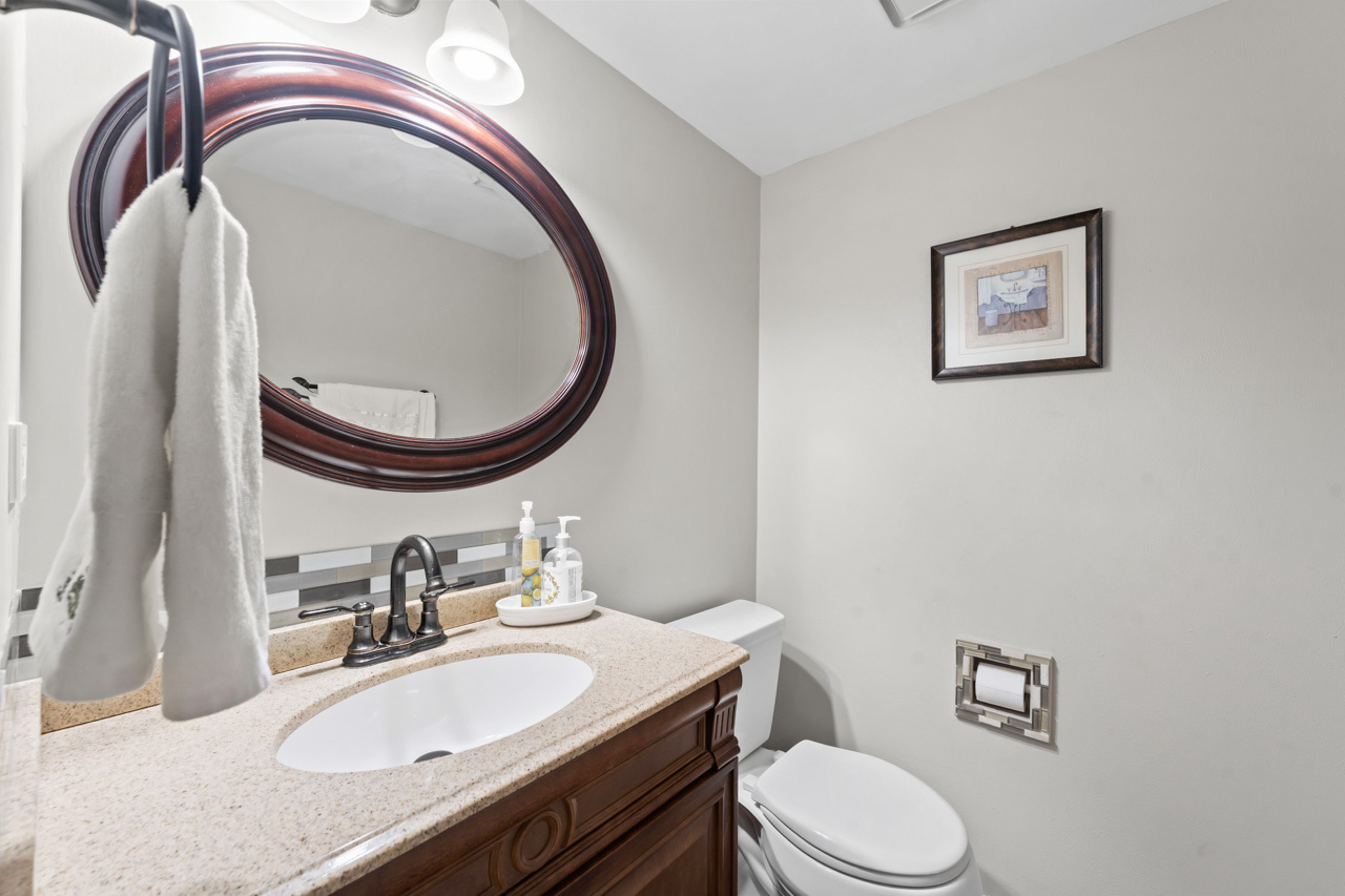 1845 Maryland Drive, Elk Grove Village, IL 60007