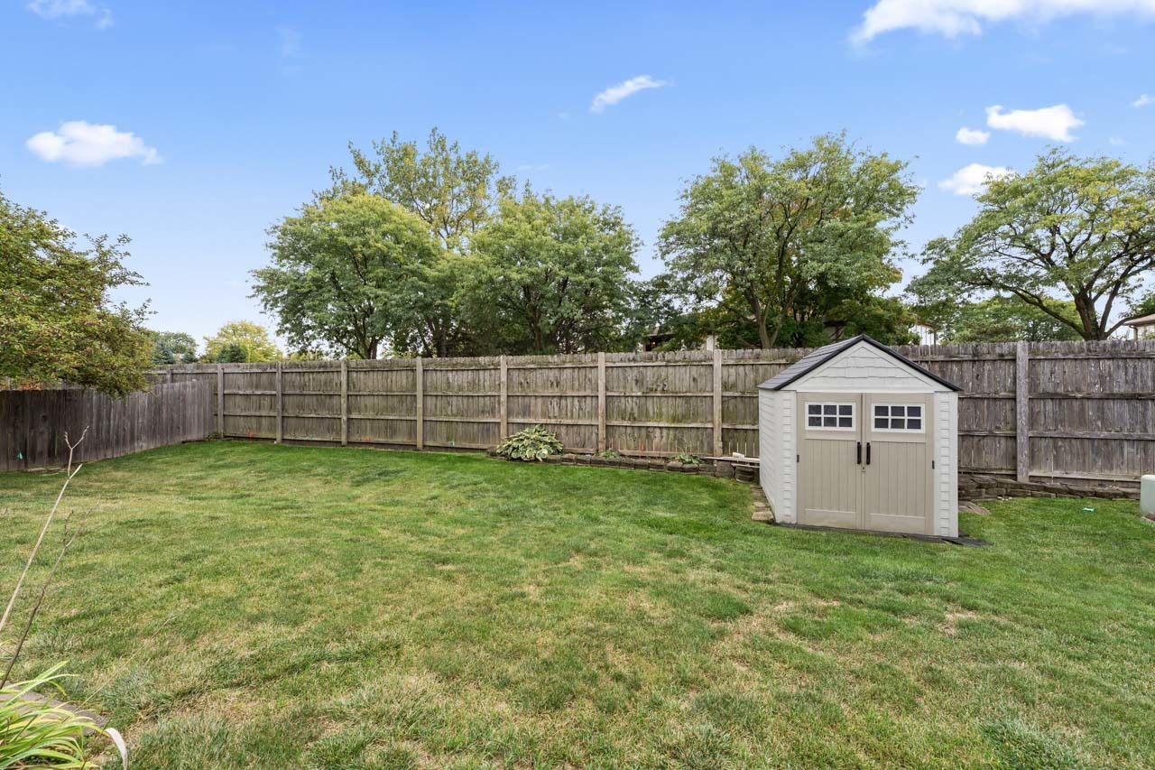 1845 Maryland Drive, Elk Grove Village, IL 60007