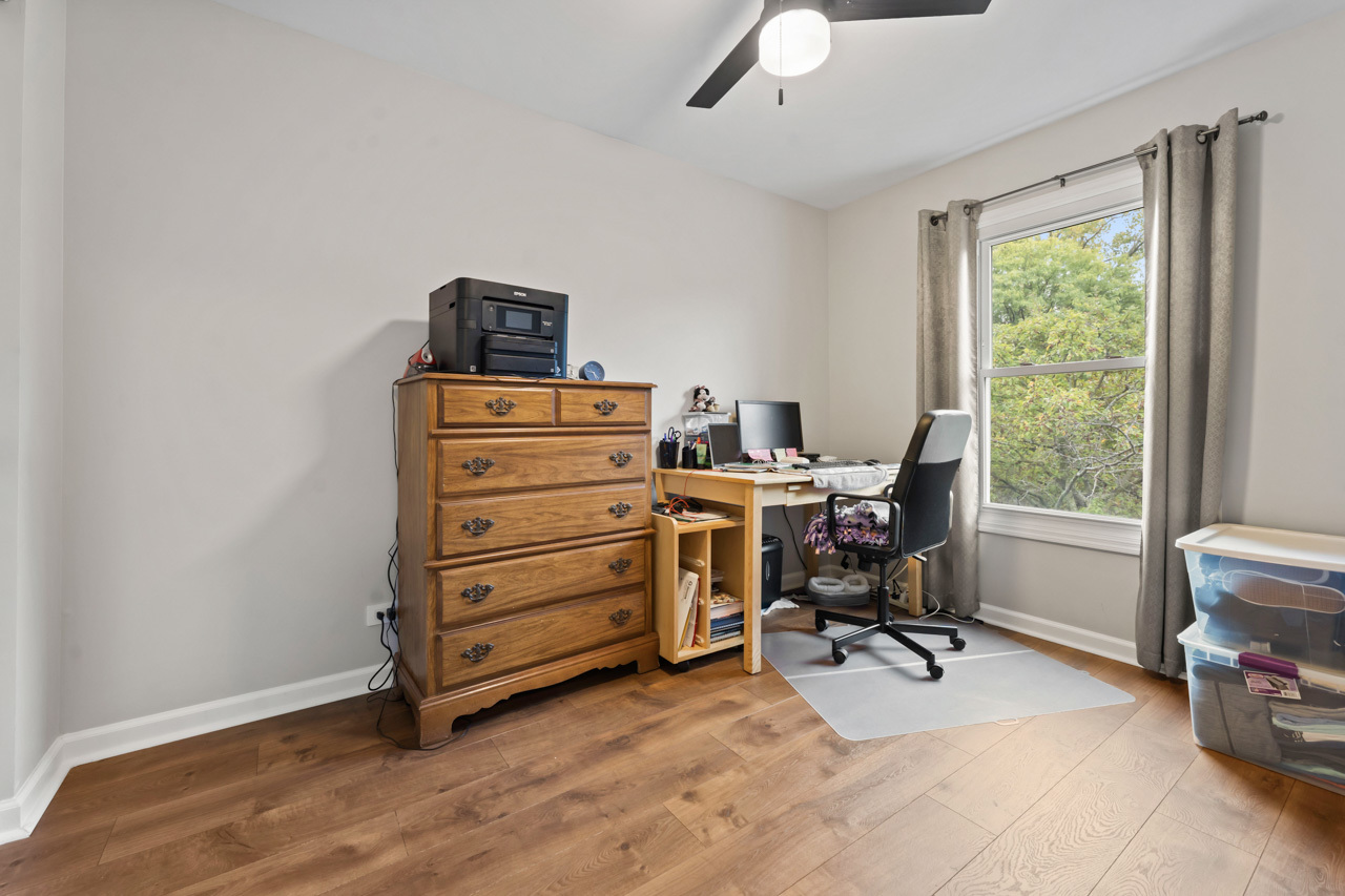 1845 Maryland Drive, Elk Grove Village, IL 60007