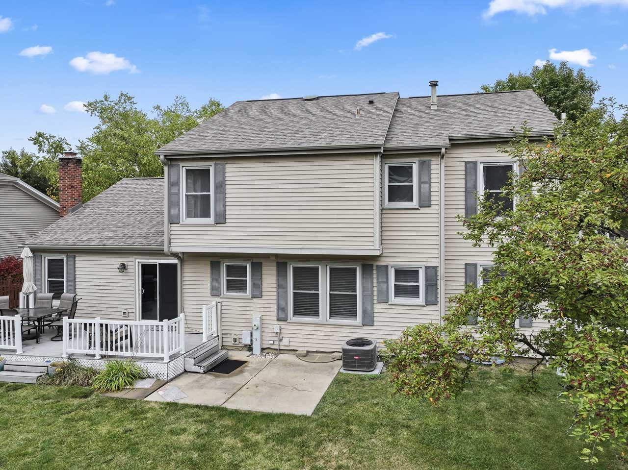 1845 Maryland Drive, Elk Grove Village, IL 60007