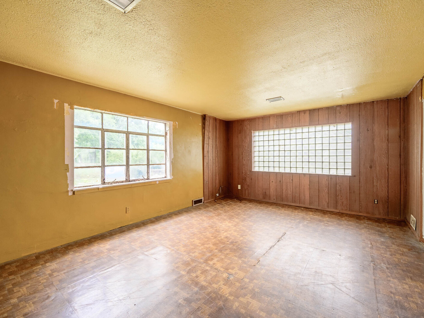 1100 Gardner Street, Joliet, IL 60433