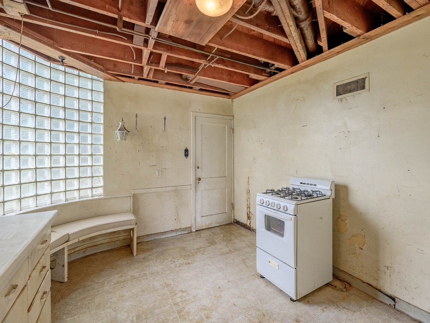 1100 Gardner Street, Joliet, IL 60433