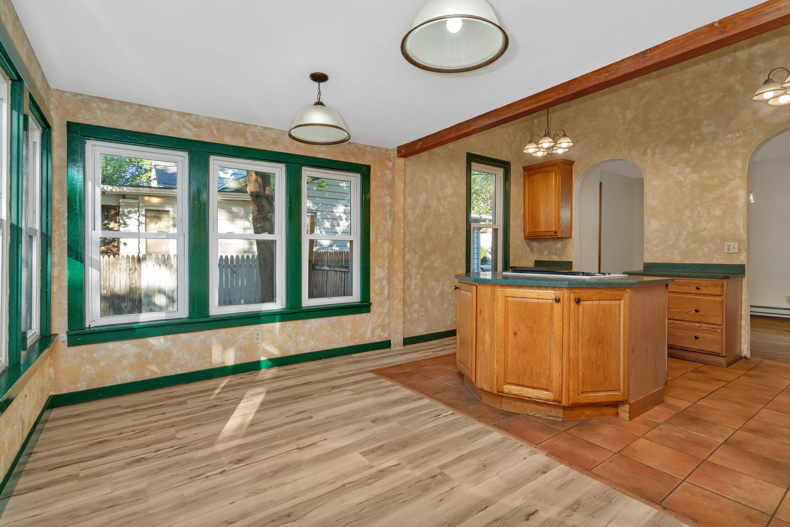 627 E Washington Street, Morris, IL 60450