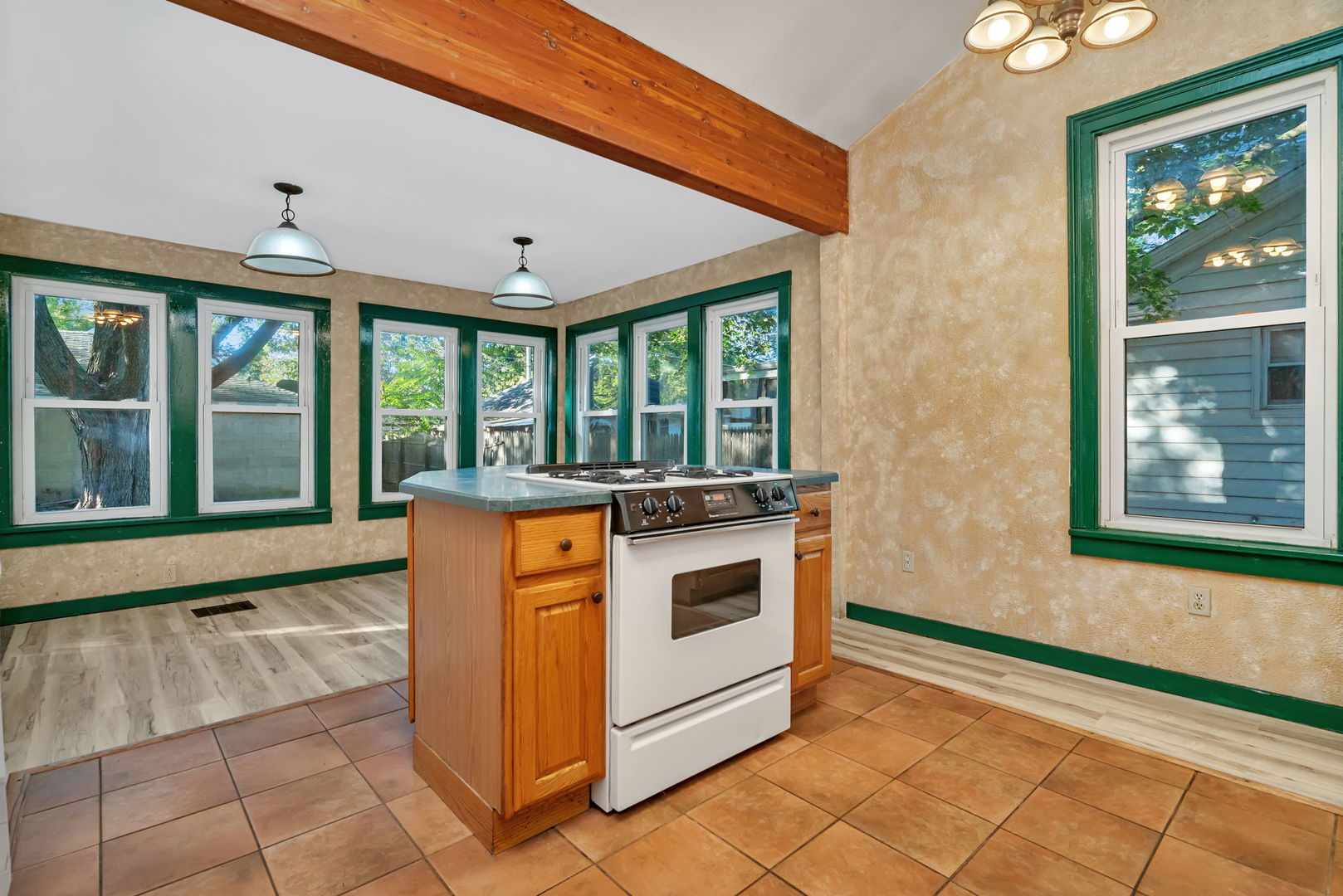 627 E Washington Street, Morris, IL 60450