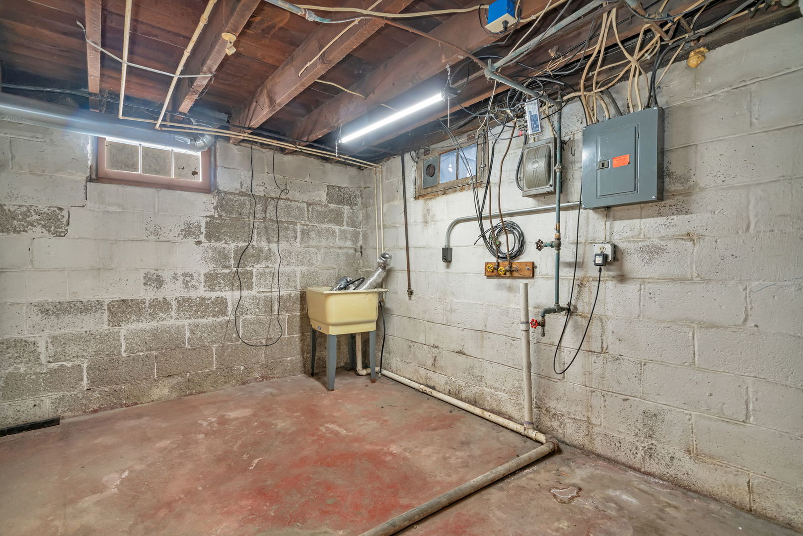 627 E Washington Street, Morris, IL 60450