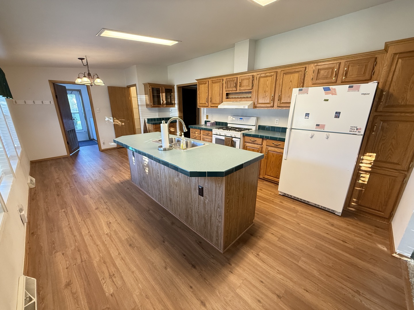 1007 Woodlawn Drive, Manteno, IL 60950