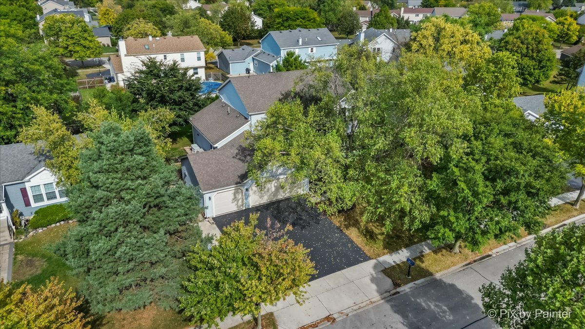 1820 Crofton Drive, Algonquin, IL 60102