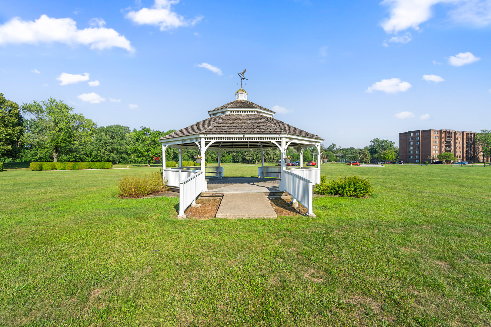 200 PARK Avenue #734, Calumet City, IL 60409