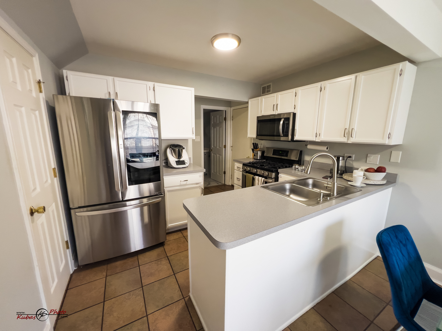 7304 Maple Drive, Justice, IL 60458