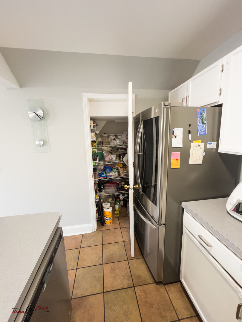 7304 Maple Drive, Justice, IL 60458