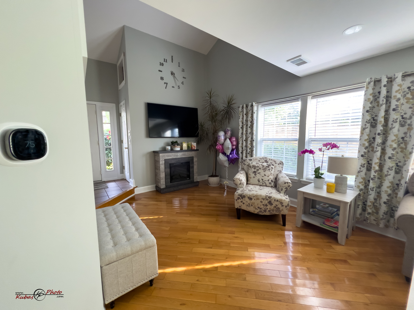 7304 Maple Drive, Justice, IL 60458