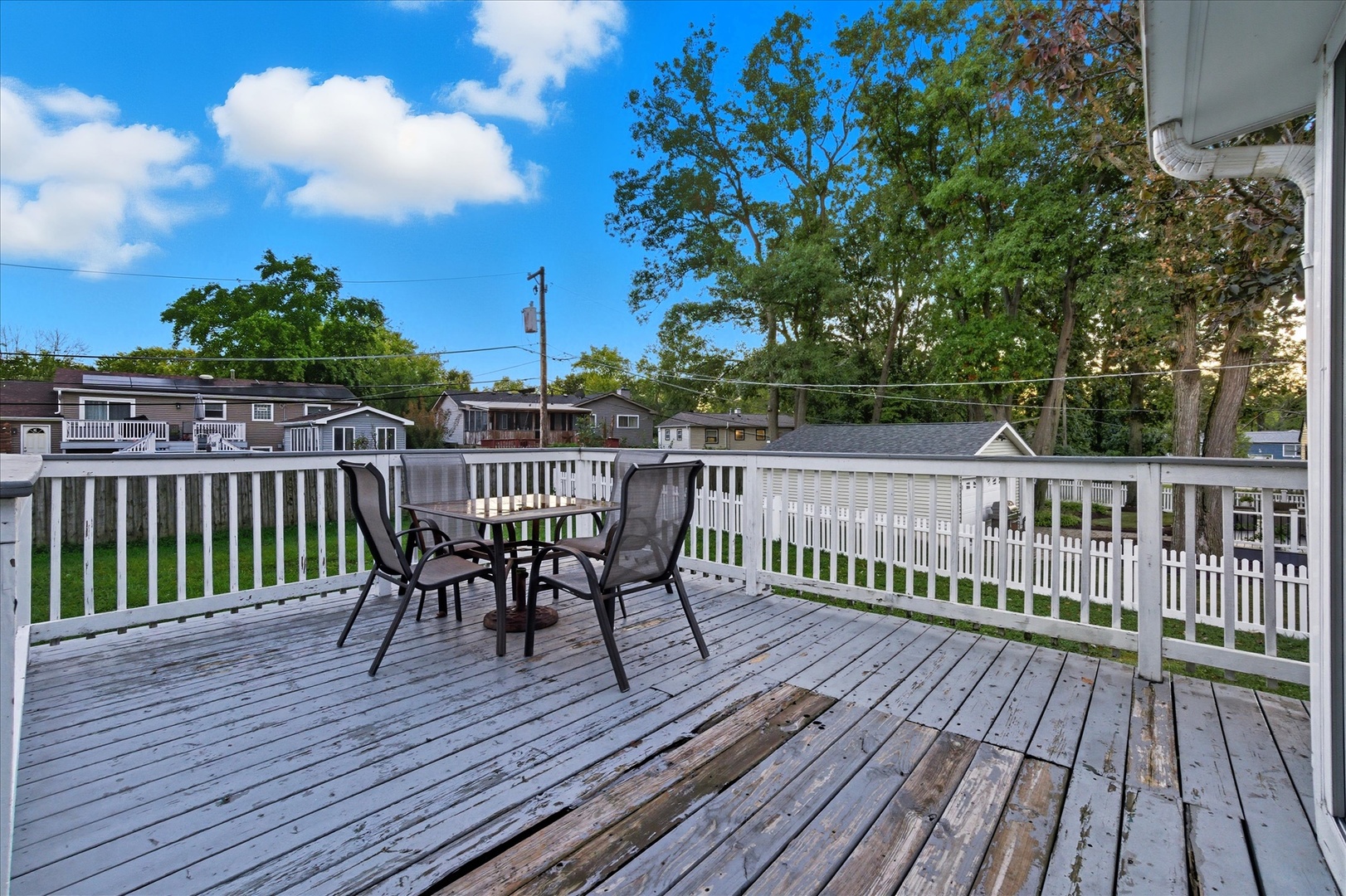 3 Oakview Court, Woodridge, IL 60517