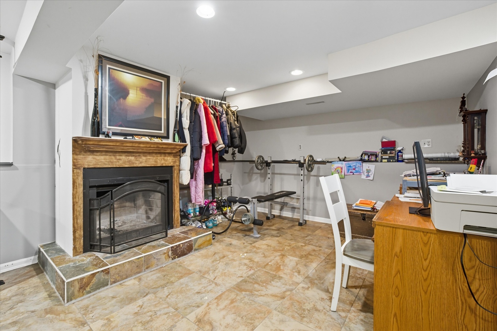 3 Oakview Court, Woodridge, IL 60517