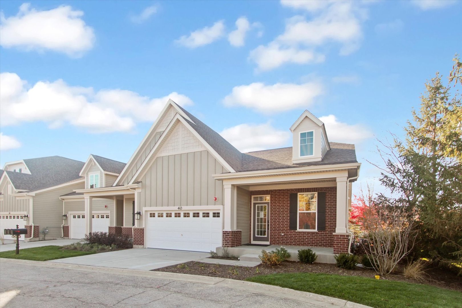 40 Tournament Drive, Hawthorn Woods, IL 60047