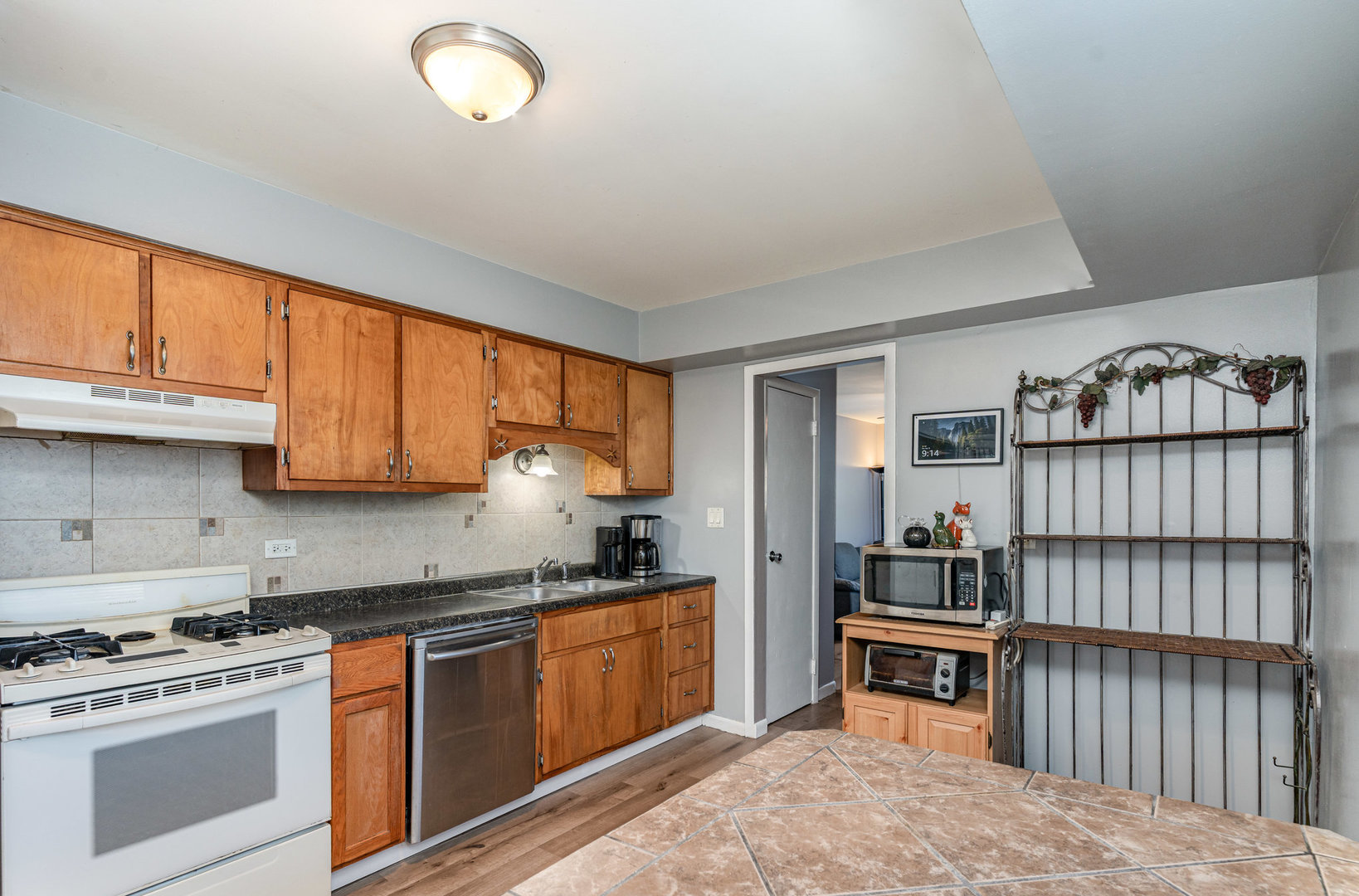 16753 91st Avenue, Orland Hills, IL 60487
