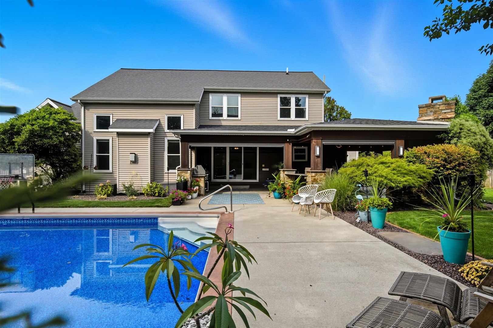 3709 Rave Road, Bloomington, IL 61704