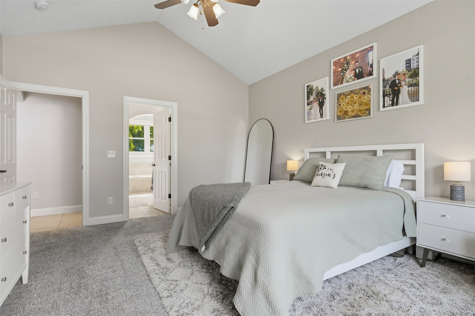 3709 Rave Road, Bloomington, IL 61704