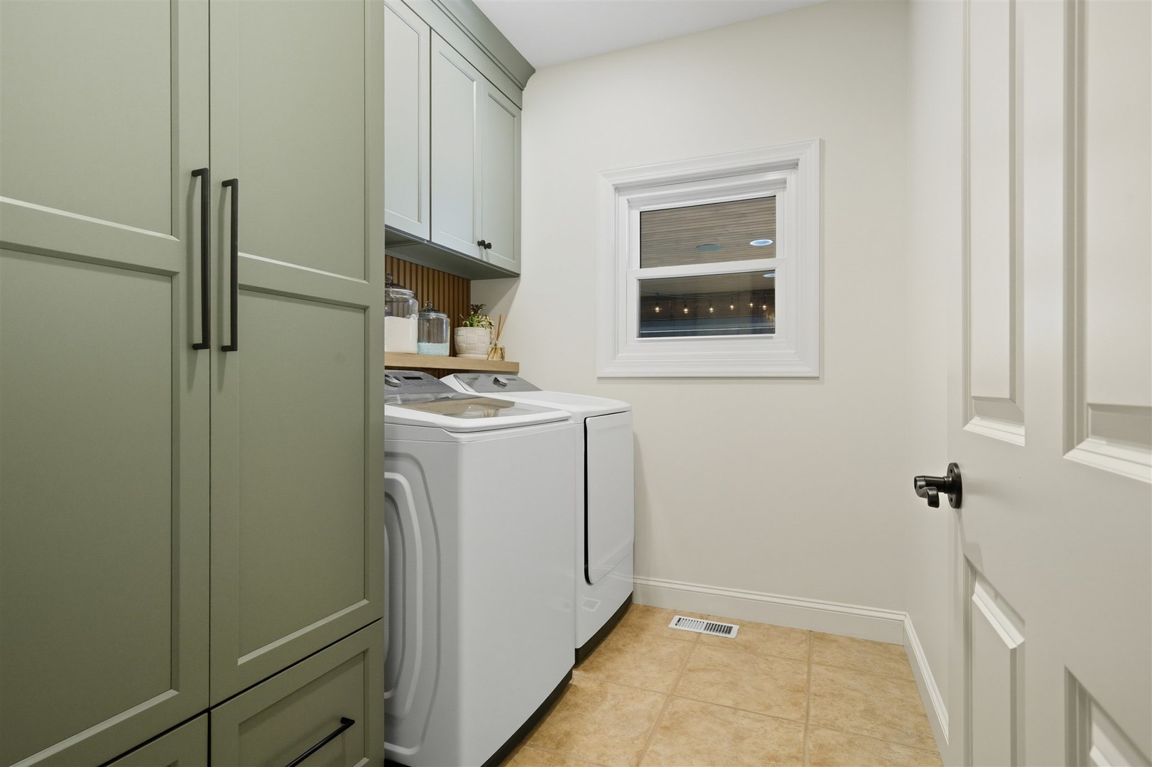 3709 Rave Road, Bloomington, IL 61704