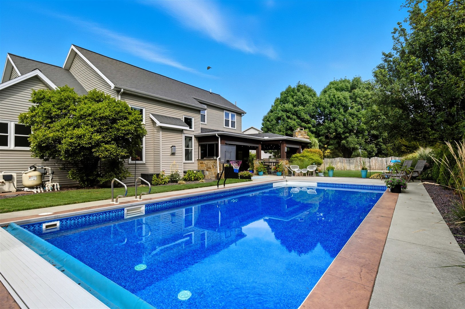 3709 Rave Road, Bloomington, IL 61704