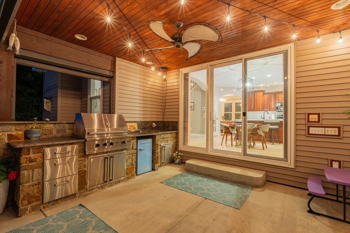 3709 Rave Road, Bloomington, IL 61704