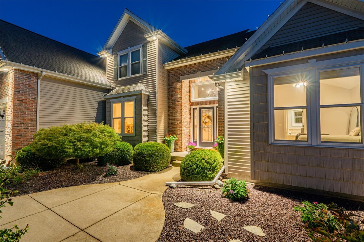 3709 Rave Road, Bloomington, IL 61704