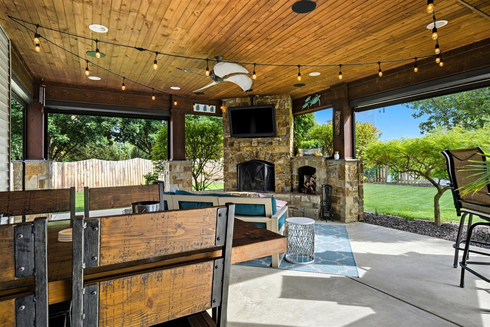 3709 Rave Road, Bloomington, IL 61704