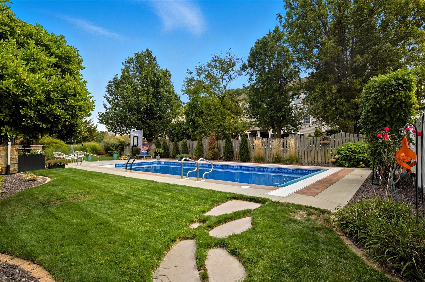 3709 Rave Road, Bloomington, IL 61704