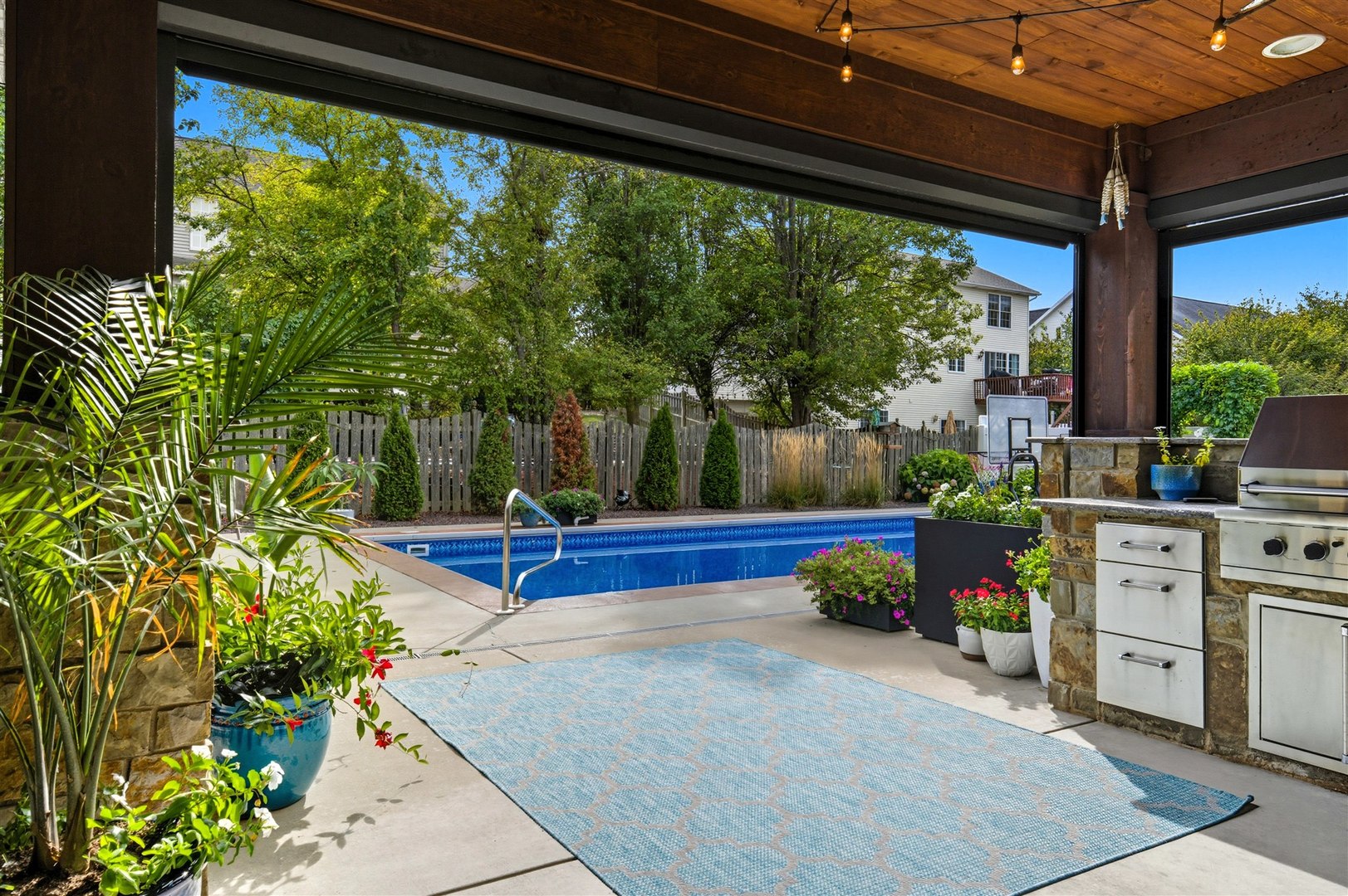 3709 Rave Road, Bloomington, IL 61704