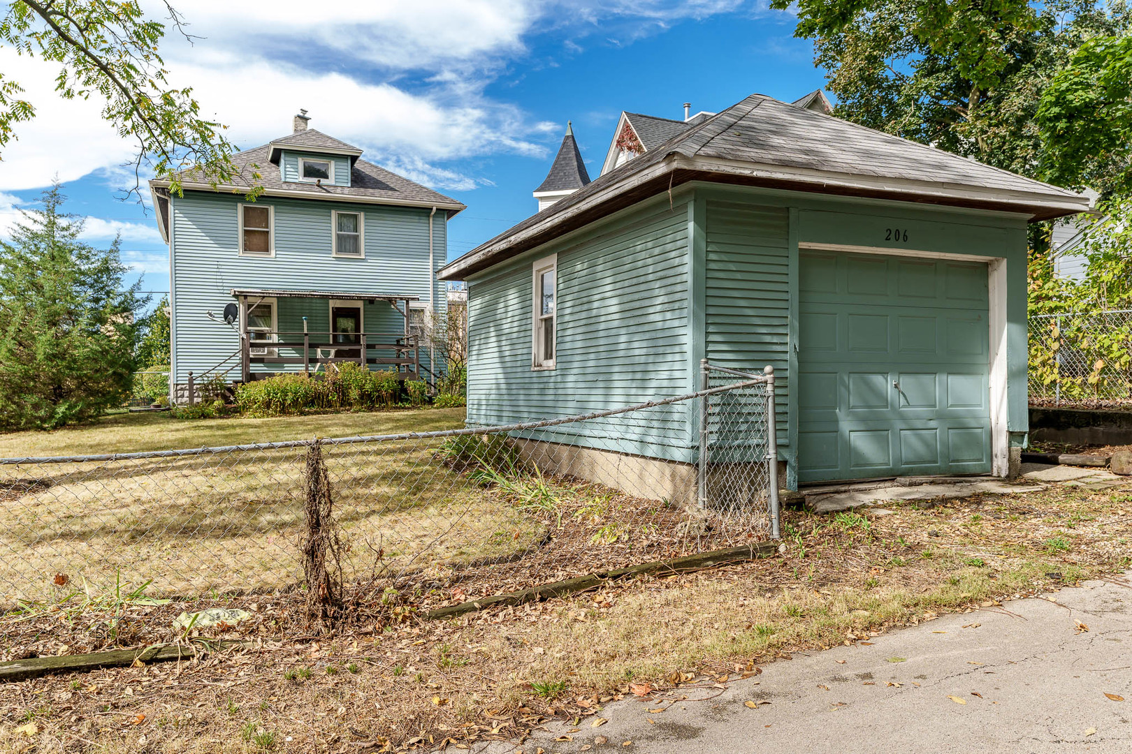 206 12th Street, Rockford, IL 61104