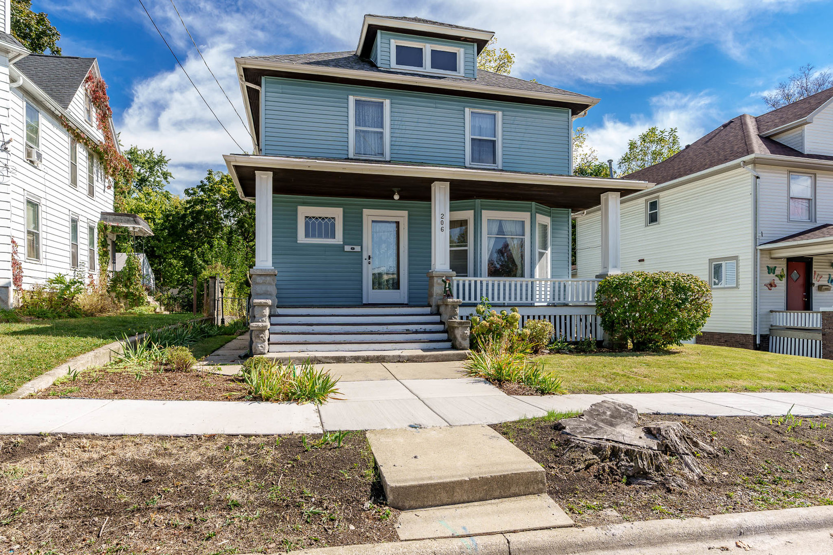 206 12th Street, Rockford, IL 61104