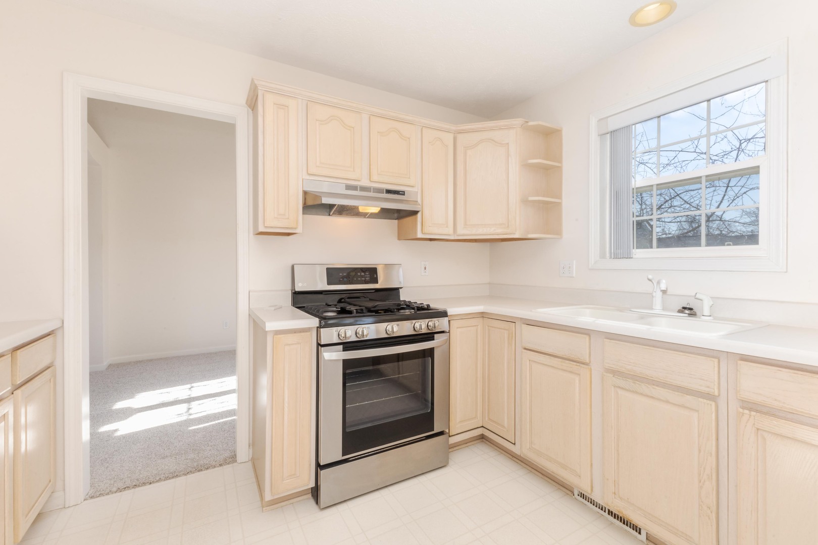 1015 Sawgrass Drive, Normal, IL 61761